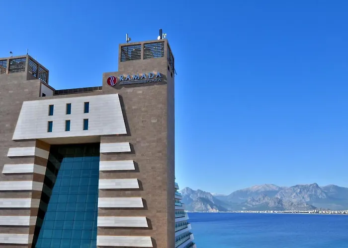 Ramada Plaza